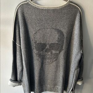 Skull Cashmere Gray & Cream Skull Sweatshirt